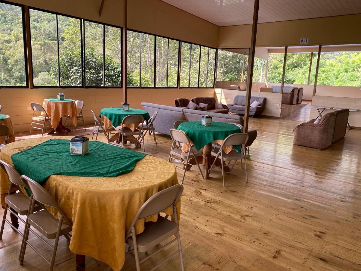 Hotel Uran Rivas Εξωτερικό φωτογραφία