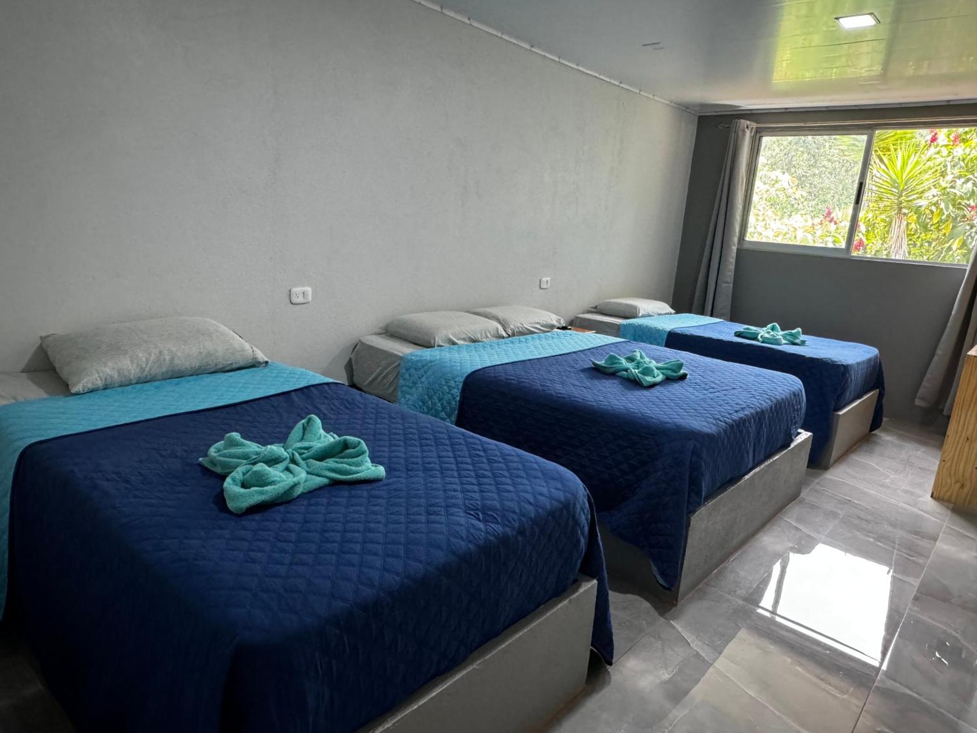 Hotel Uran Rivas Εξωτερικό φωτογραφία