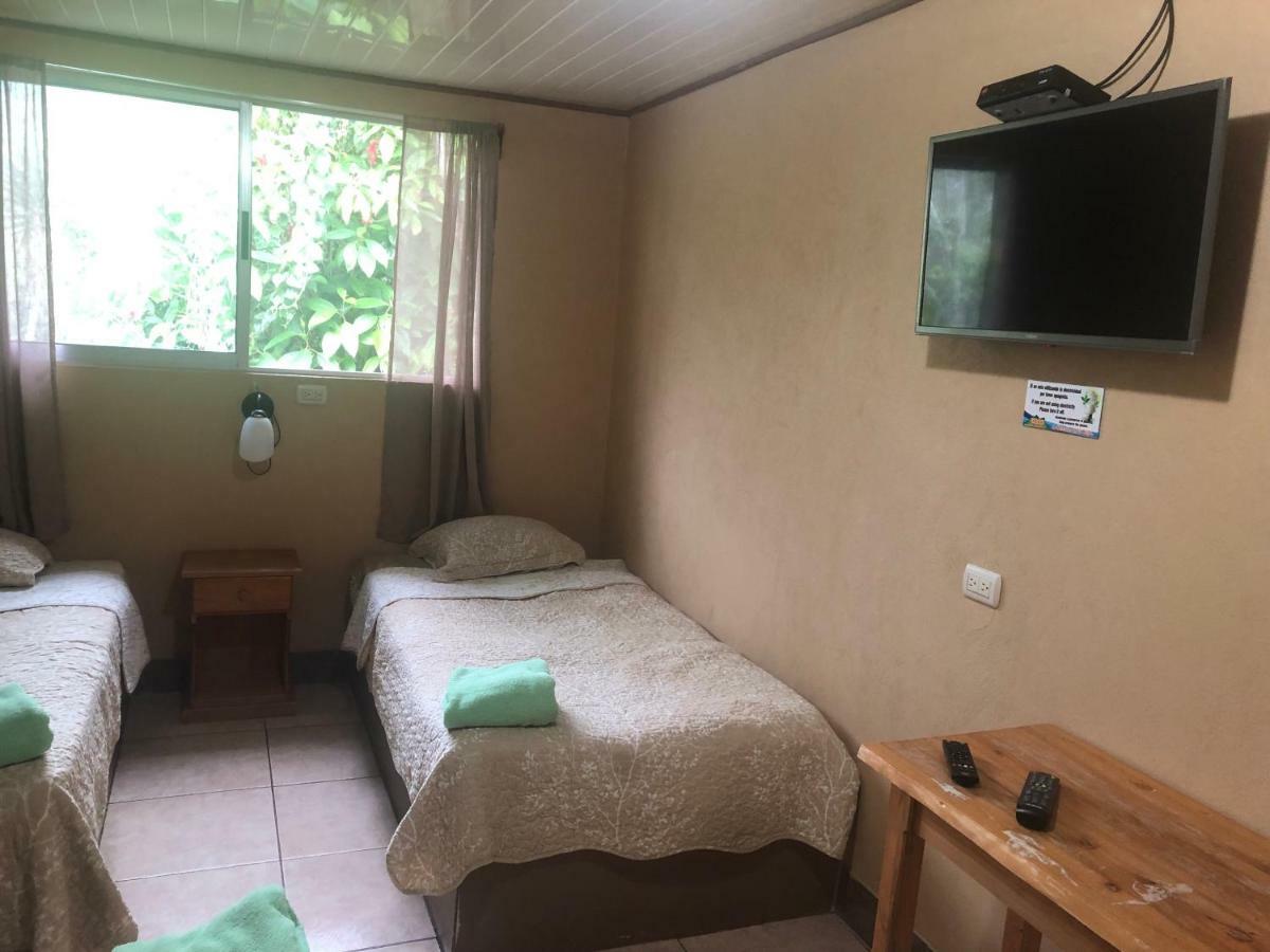 Hotel Uran Rivas Εξωτερικό φωτογραφία