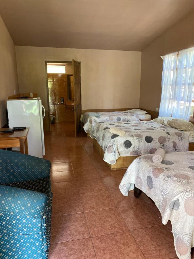 Hotel Uran Rivas Εξωτερικό φωτογραφία