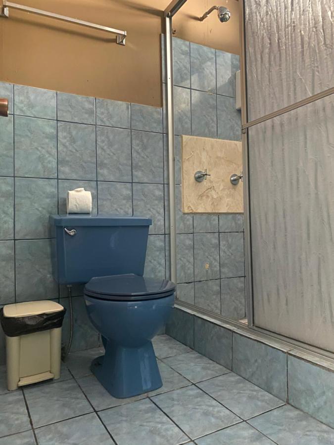 Hotel Uran Rivas Εξωτερικό φωτογραφία